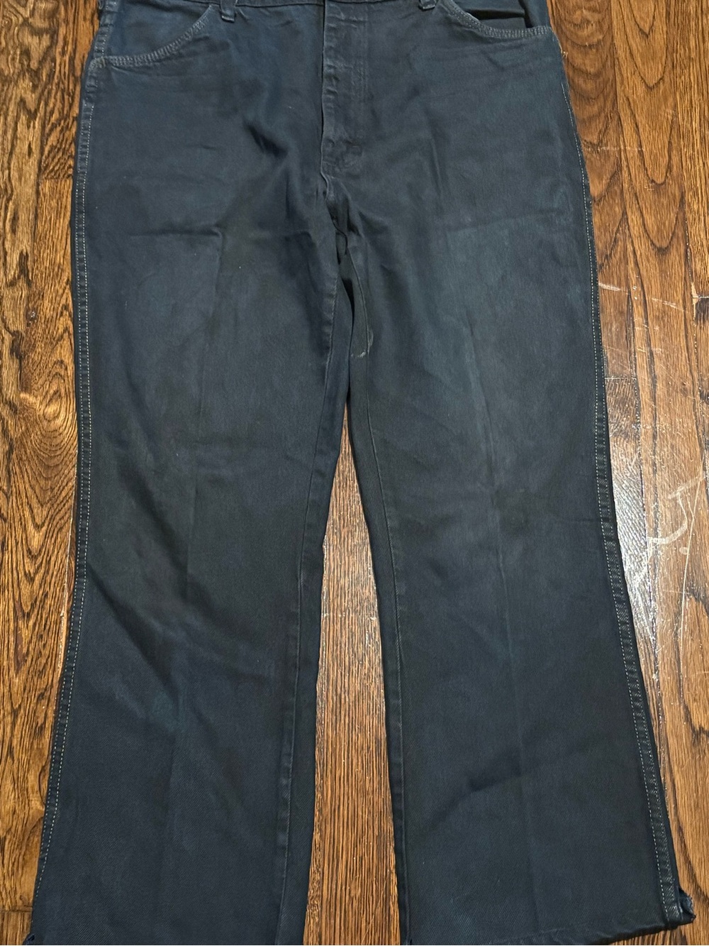 Men's Bootcut Jeans in Black - Classic Everyday Style
